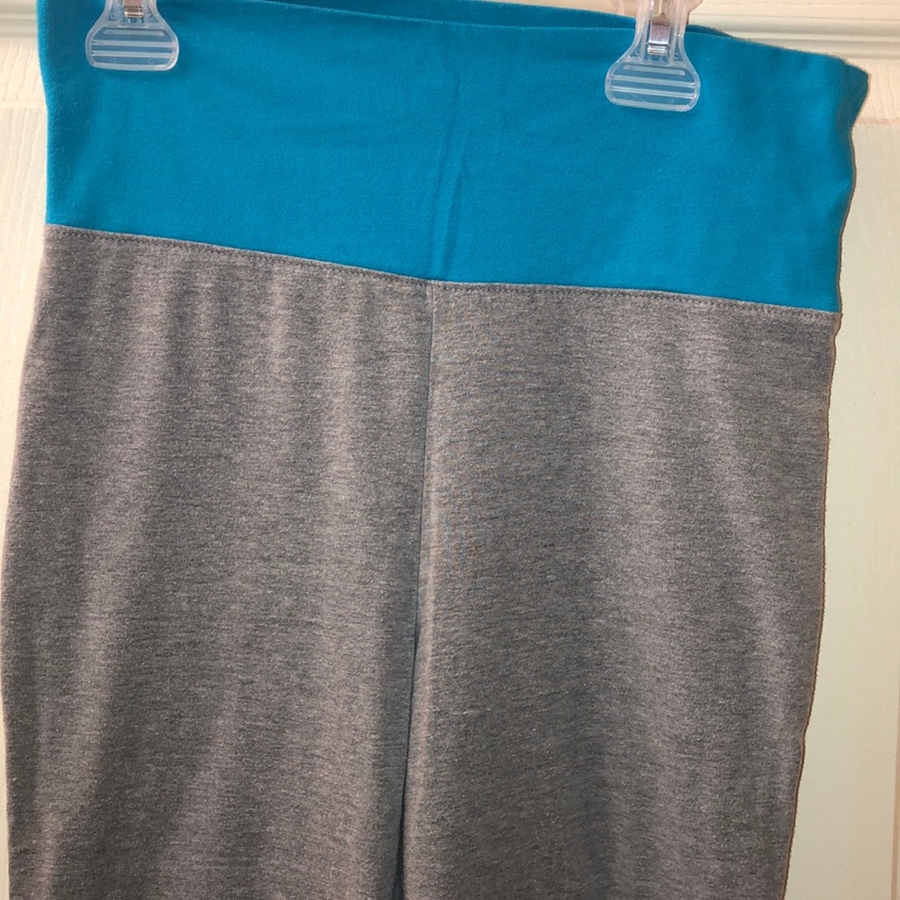 2 Girls Danskin Yoga Pants Size 10/12